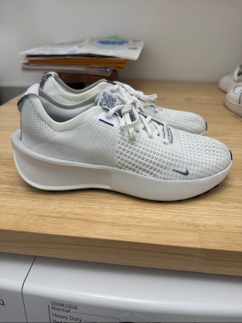 Brand New Nike Interact Rub Women’s White Knit Platform-Style Sneakers